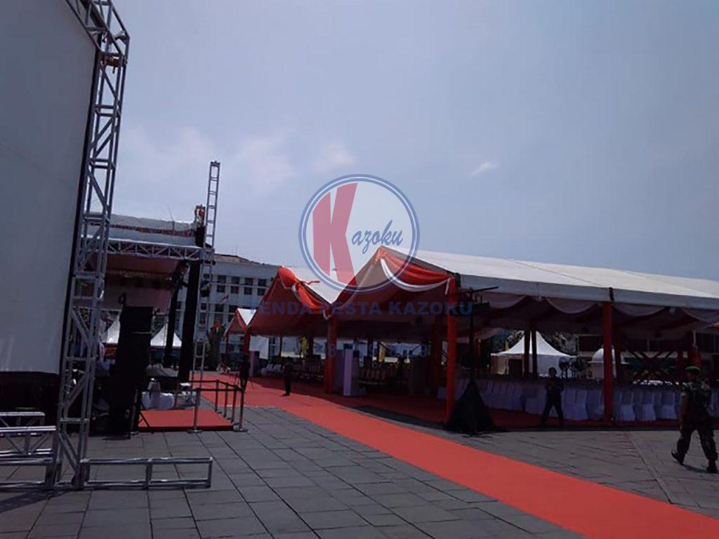 tenda roder dekorasi merah putih event kota tua jakarta.
https://tendapesta-kazoku.com
